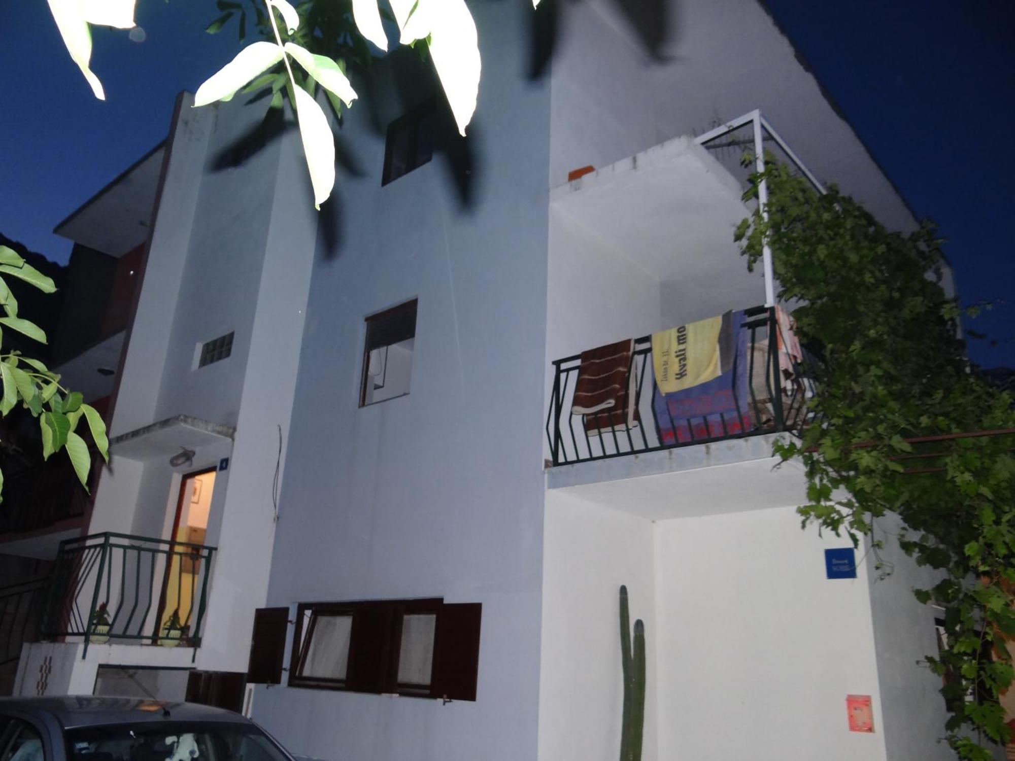 Rajcic Apartman Sobe Omiš Екстериор снимка
